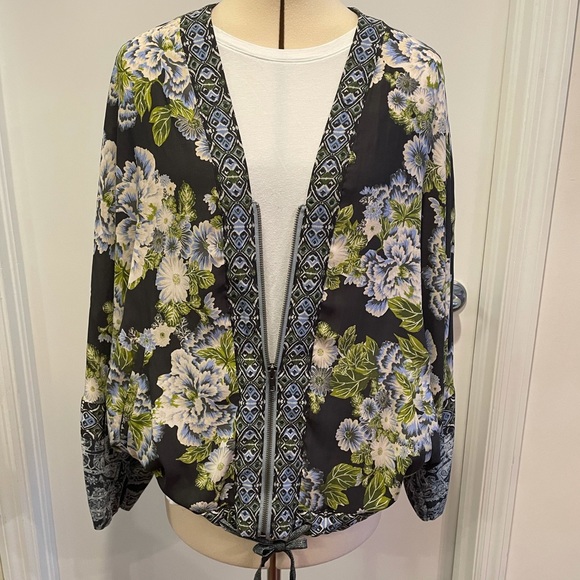 Free People Wildflower Cinched Kimono Jacket.  Size M/L - Picture 4 of 12